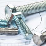 หาตัวยึดยานยนต์ที่เหมาะสมเพื่อความปลอดภัยของคุณ